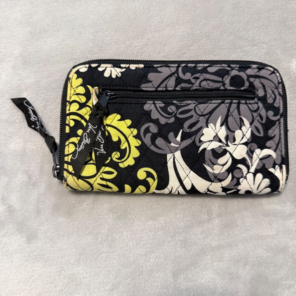 Vera Bradley Baroque Zip Around Wallet Organizer Quilted Cottonโ Retired Pattern